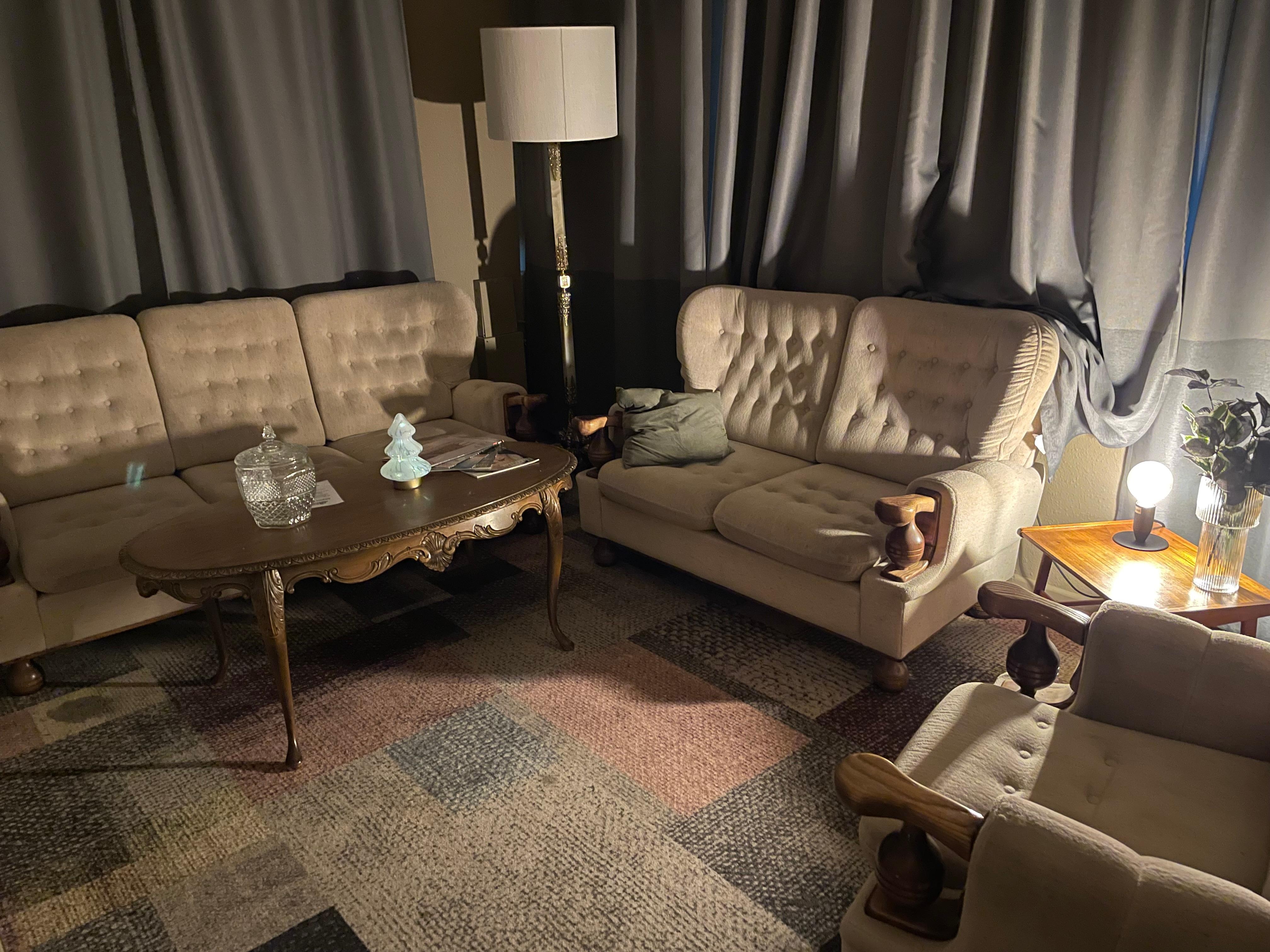 A shared living room to read or relax