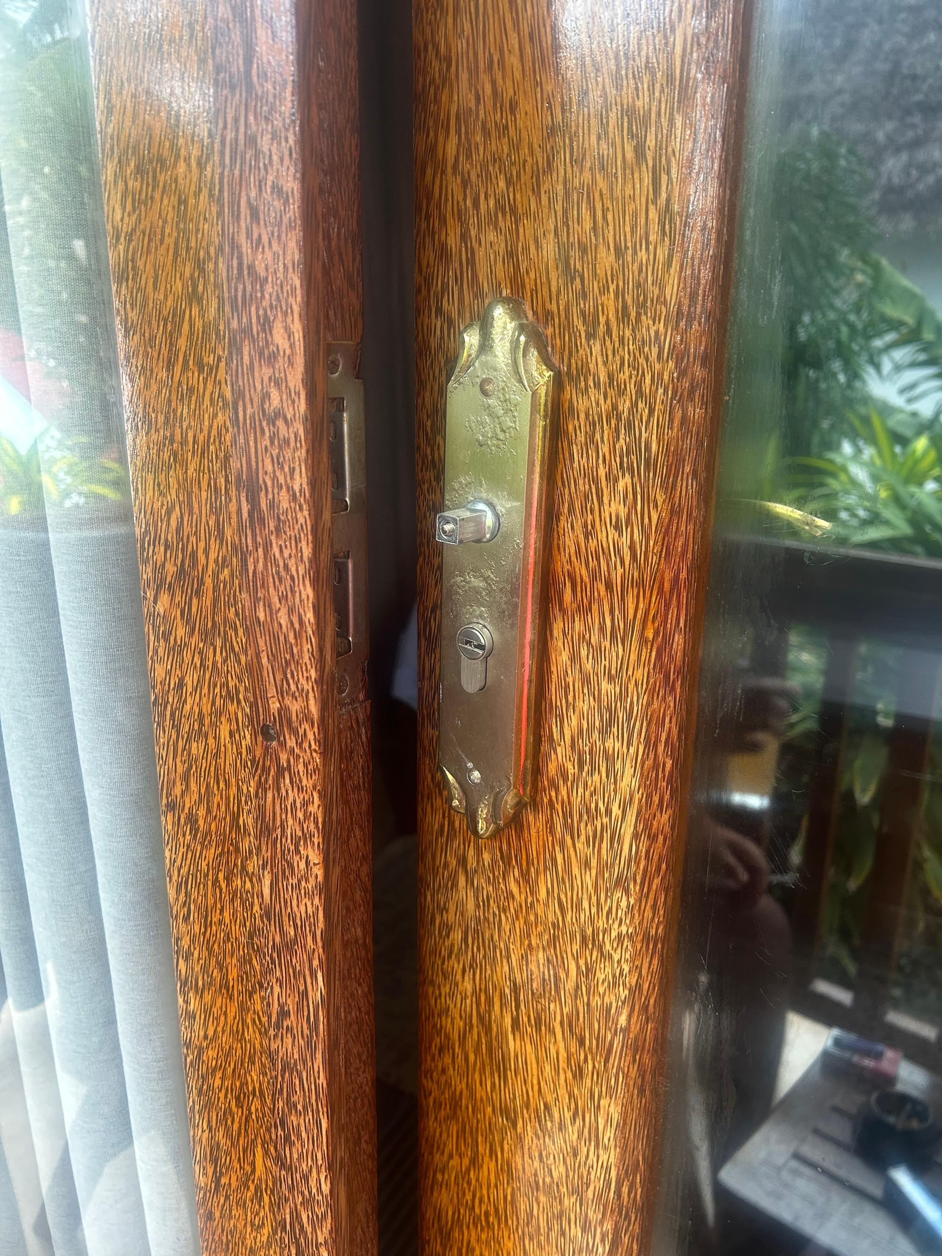 Poignet de porte qui tombe 