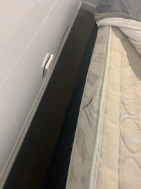 Awful bed