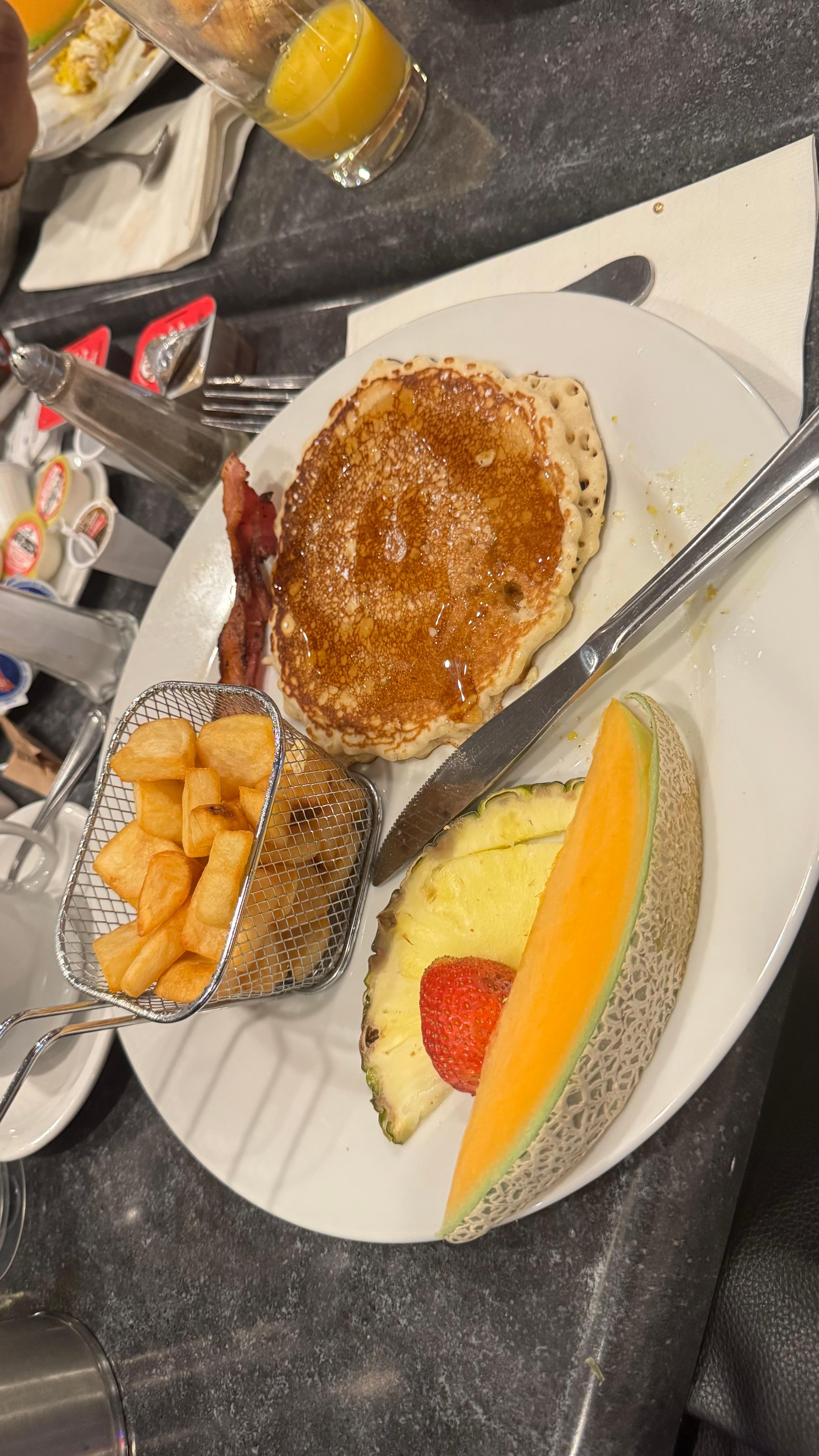 Breakfast was always freshly made and served 