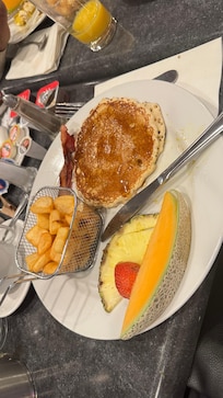 Breakfast was always freshly made and served