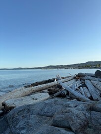 Glass beach, Sydney - 5 min drive away.