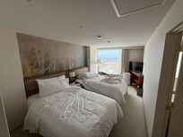 Extremely comfortable beds.