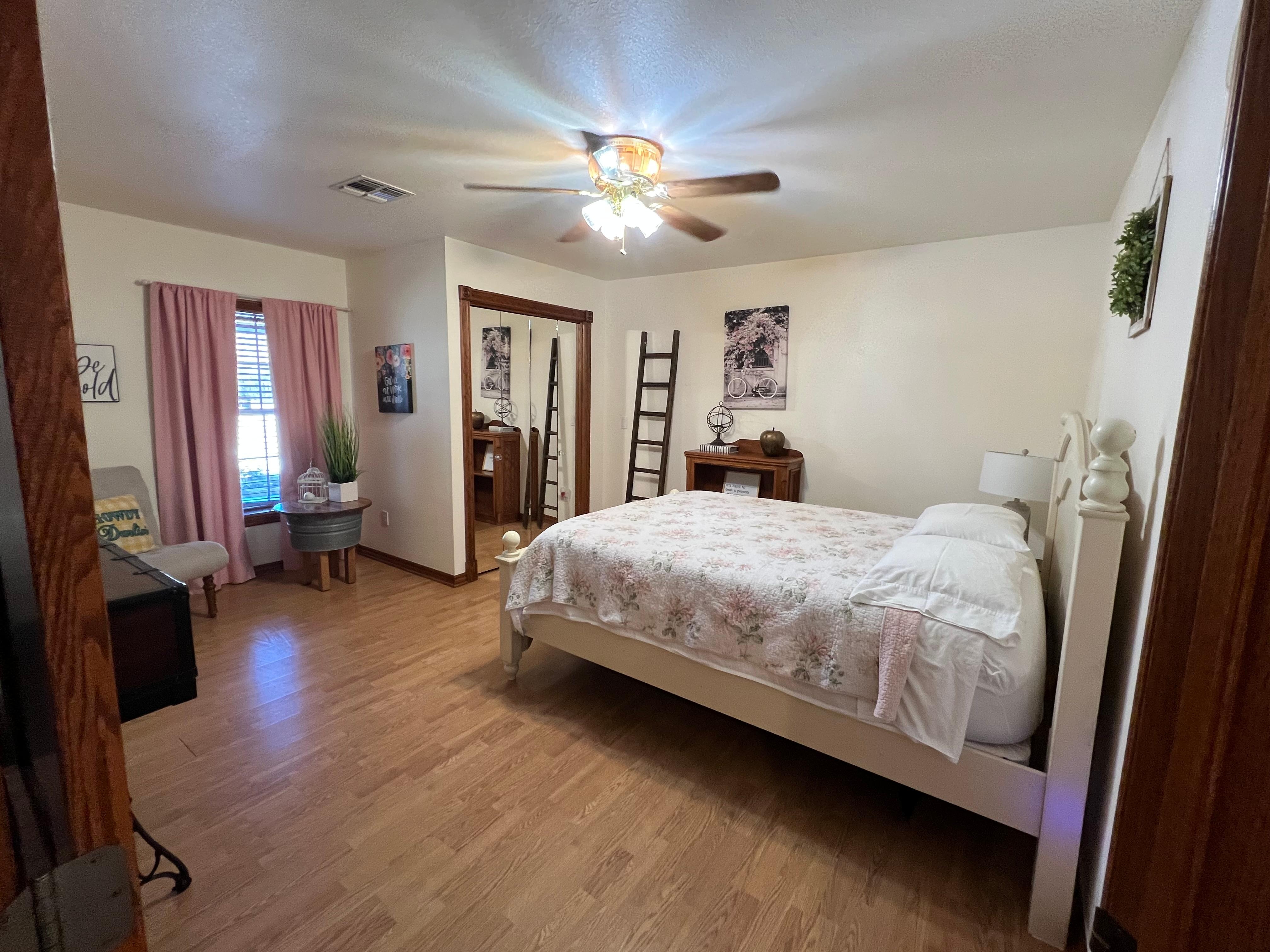 Downstairs bedroom #2