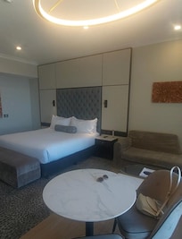 Spectacular room and view