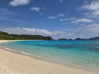 泊港からフェリーで座間味島へ日帰り散策