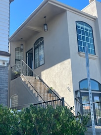 Lovely second floor entrance