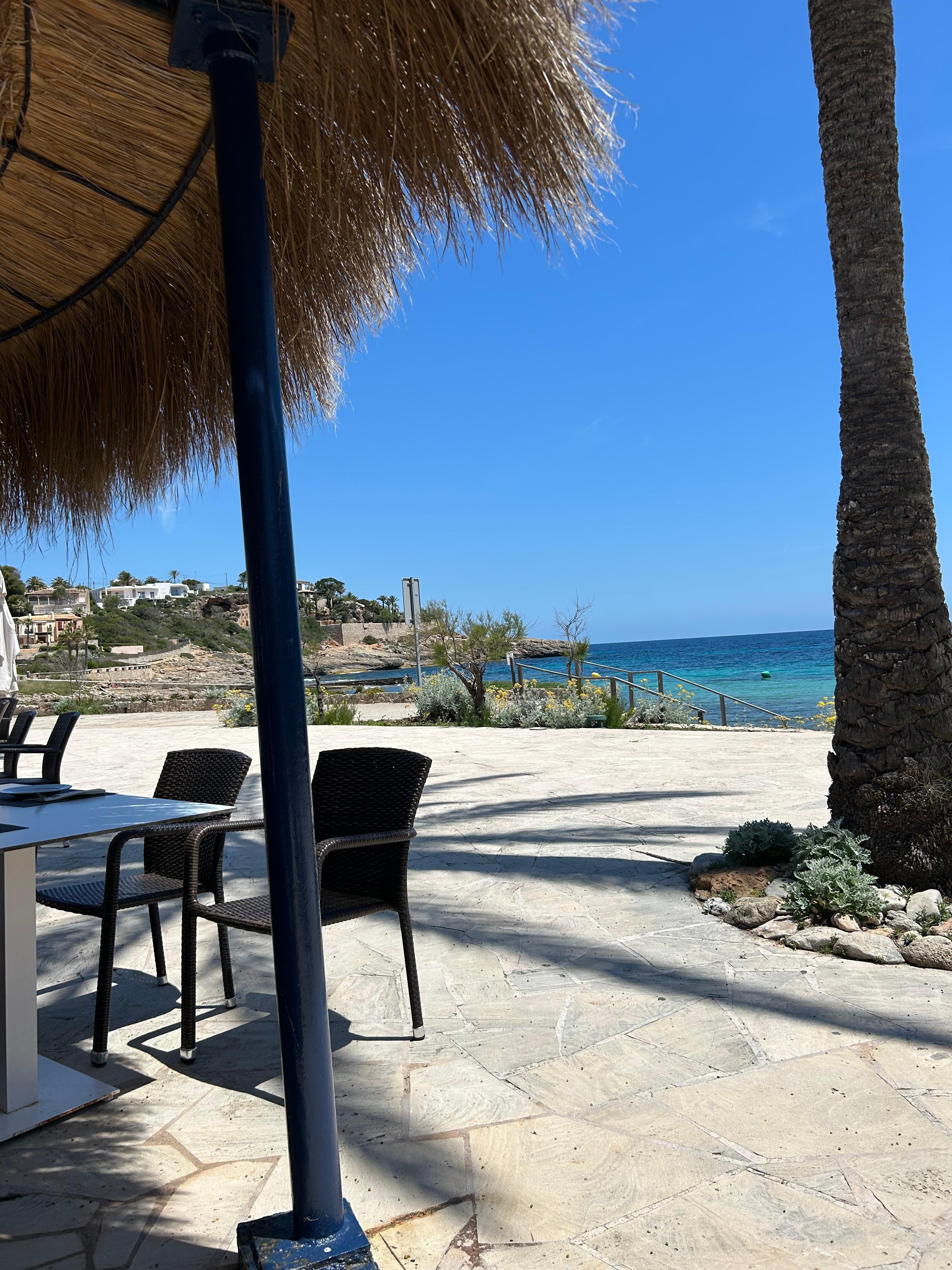 Beach restaurant, lovely views 