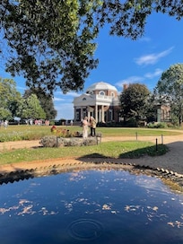 Monticello is 10 minutes away from the house