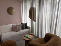 Deluxe suite seating area