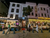 Hoteleingang & Restaurant