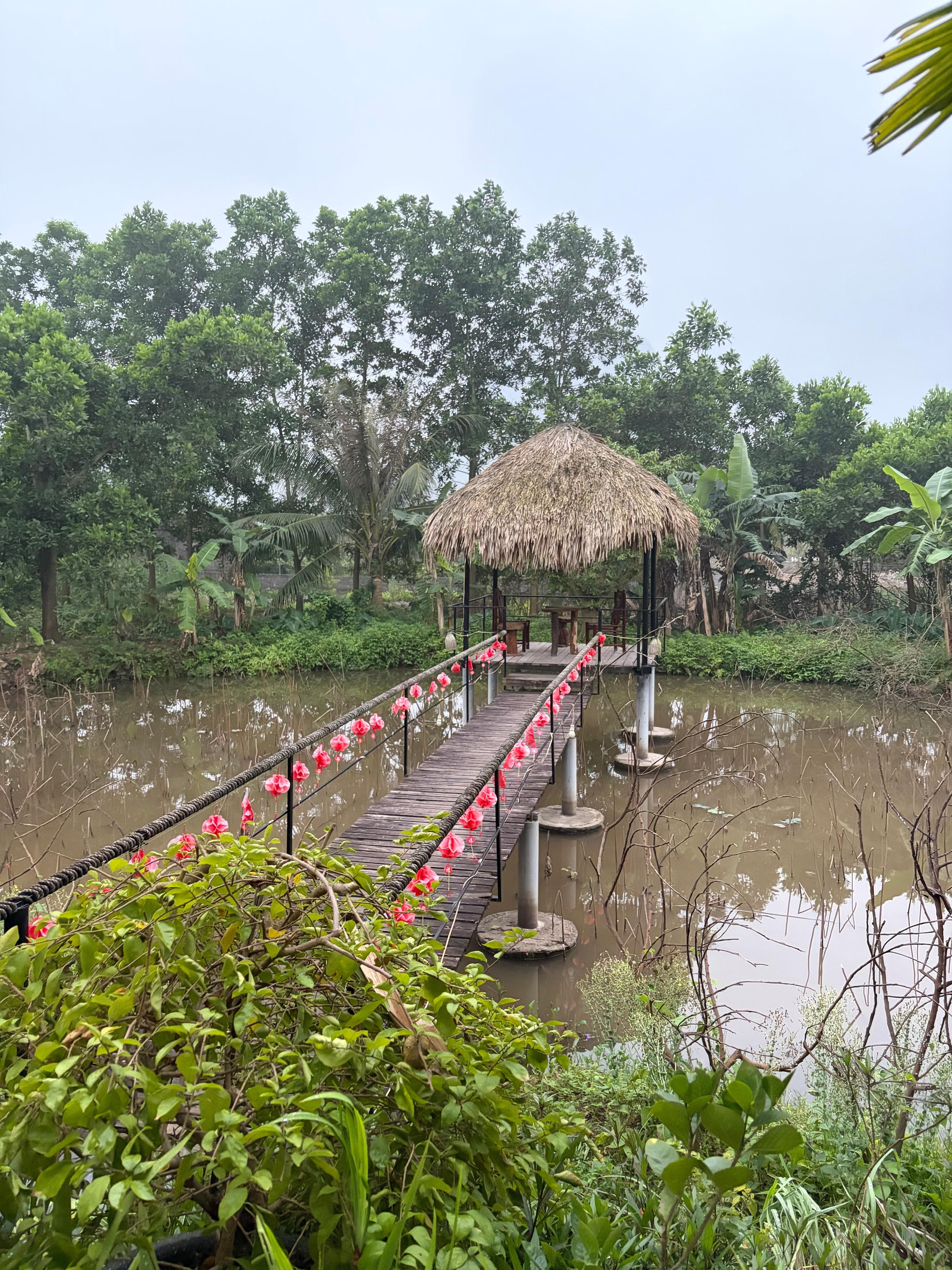 One of the sitting out areas 