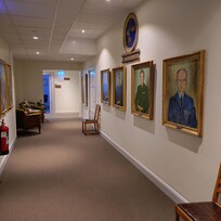 Syns att det är en gammal militär anläggning.