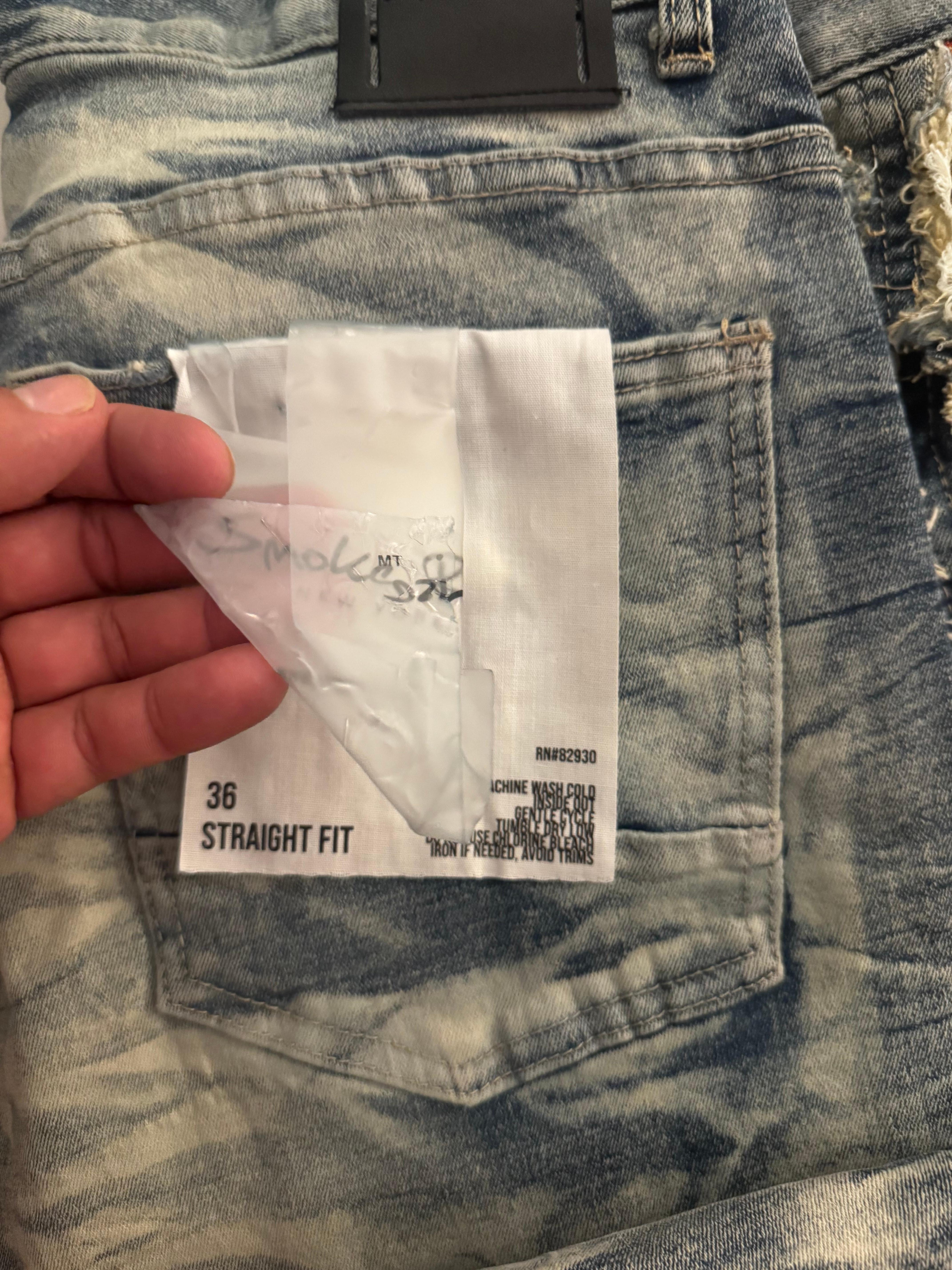 Esto fue una de las cosas q me quemaron en el hotel porq no saben usar la secador en el laundry es pésimo y me dañaron más cosas solo q no tengo las fotos 