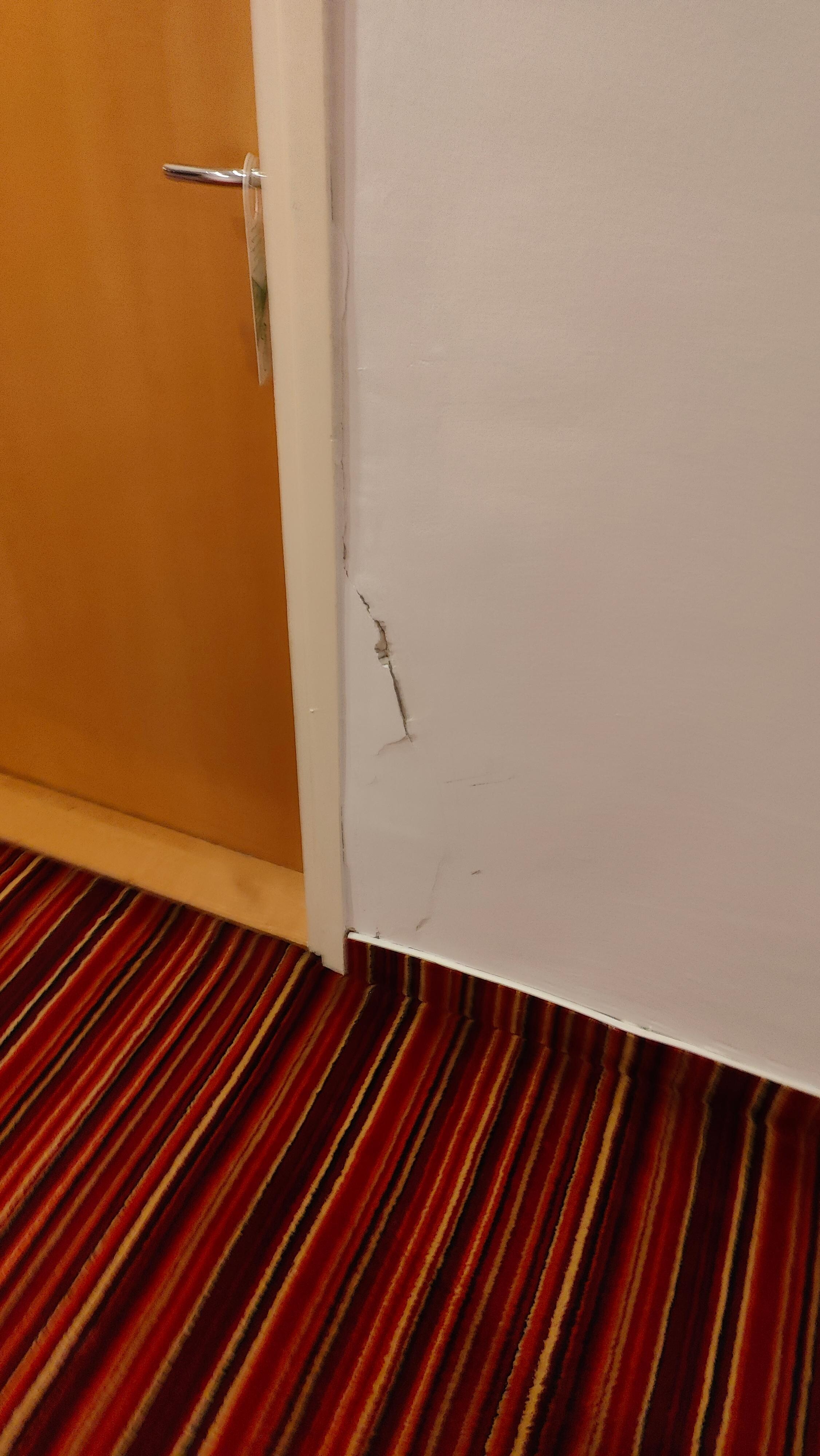 just a good example of the condition of the hotel 