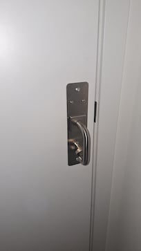 Pomo puerta interior descolgado