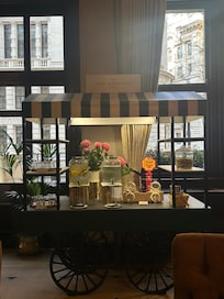 Complimentary water & candy!