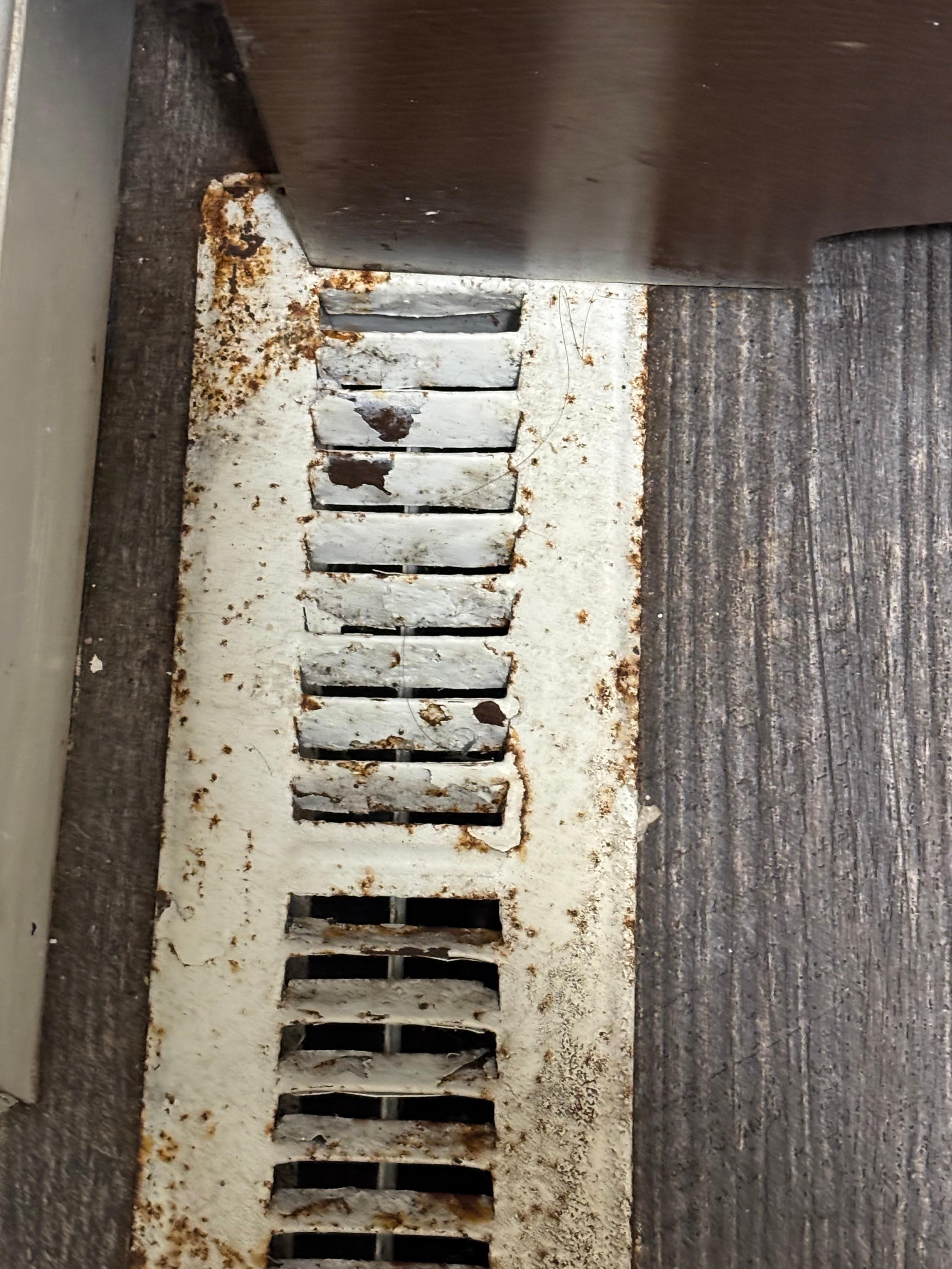 Bathroom floor vent