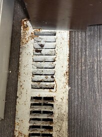 Bathroom floor vent