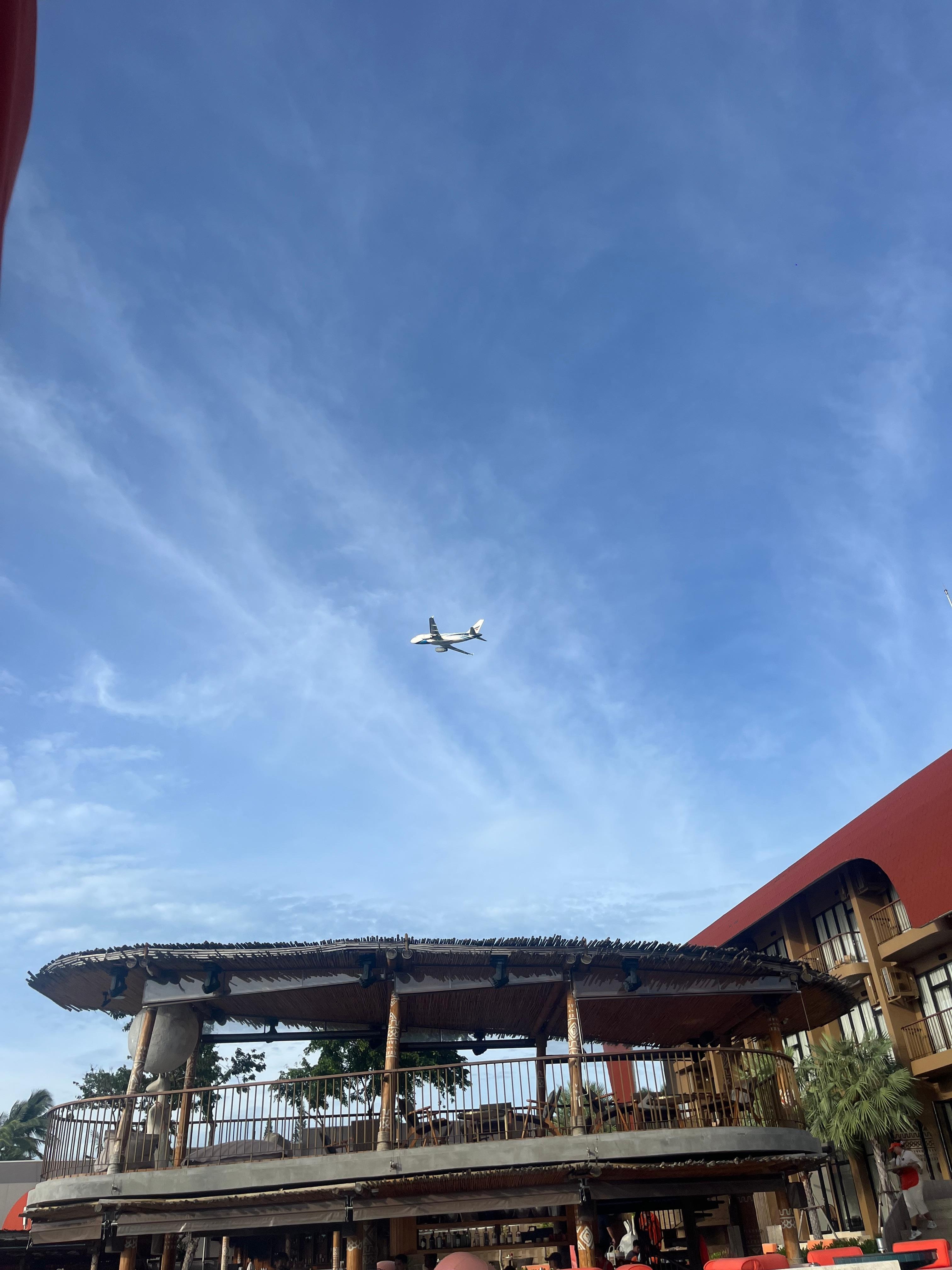 Airport is very close so you can see the planes