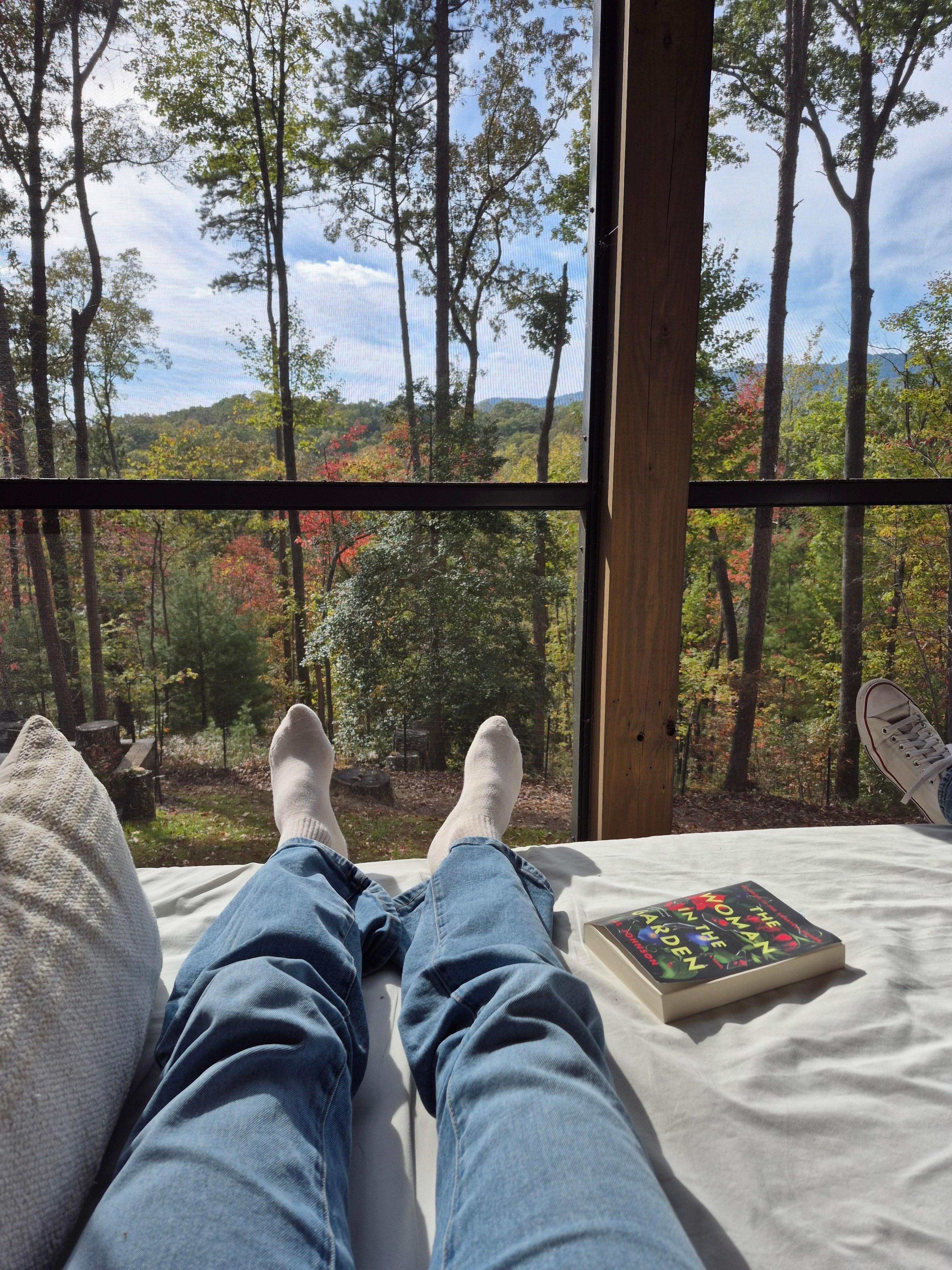 Big, lovely swing on lower deck. Perfect spot for a nap. 