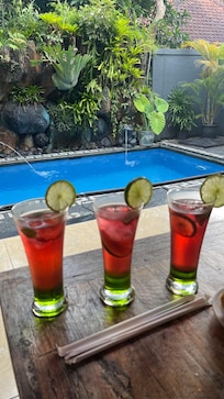 Welcome drinks by the pool