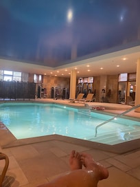 Indoor pool/fitness centre - with water bar
