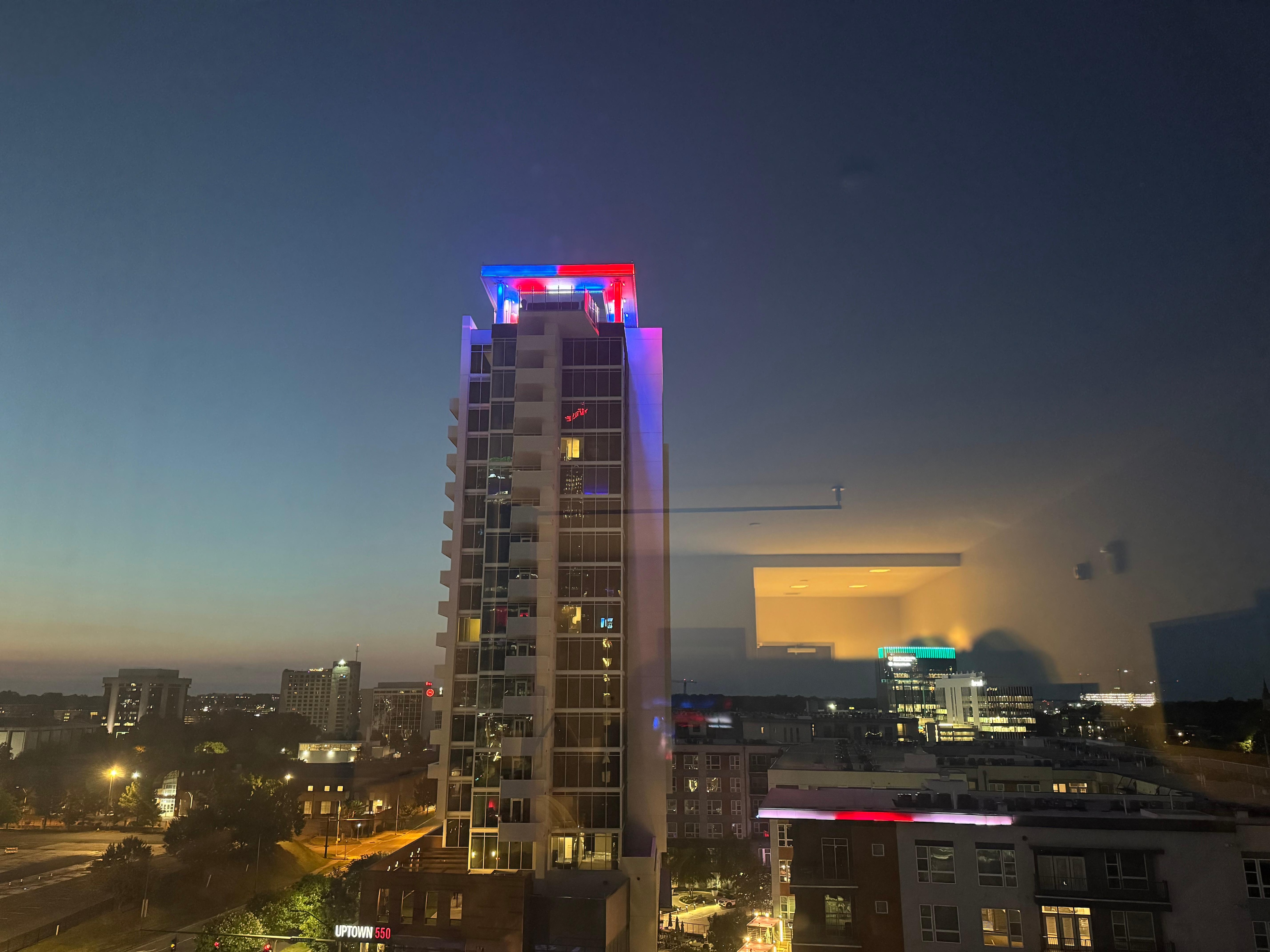 We enjoyed the gorgeous view from our room. Different every night!!!🌷