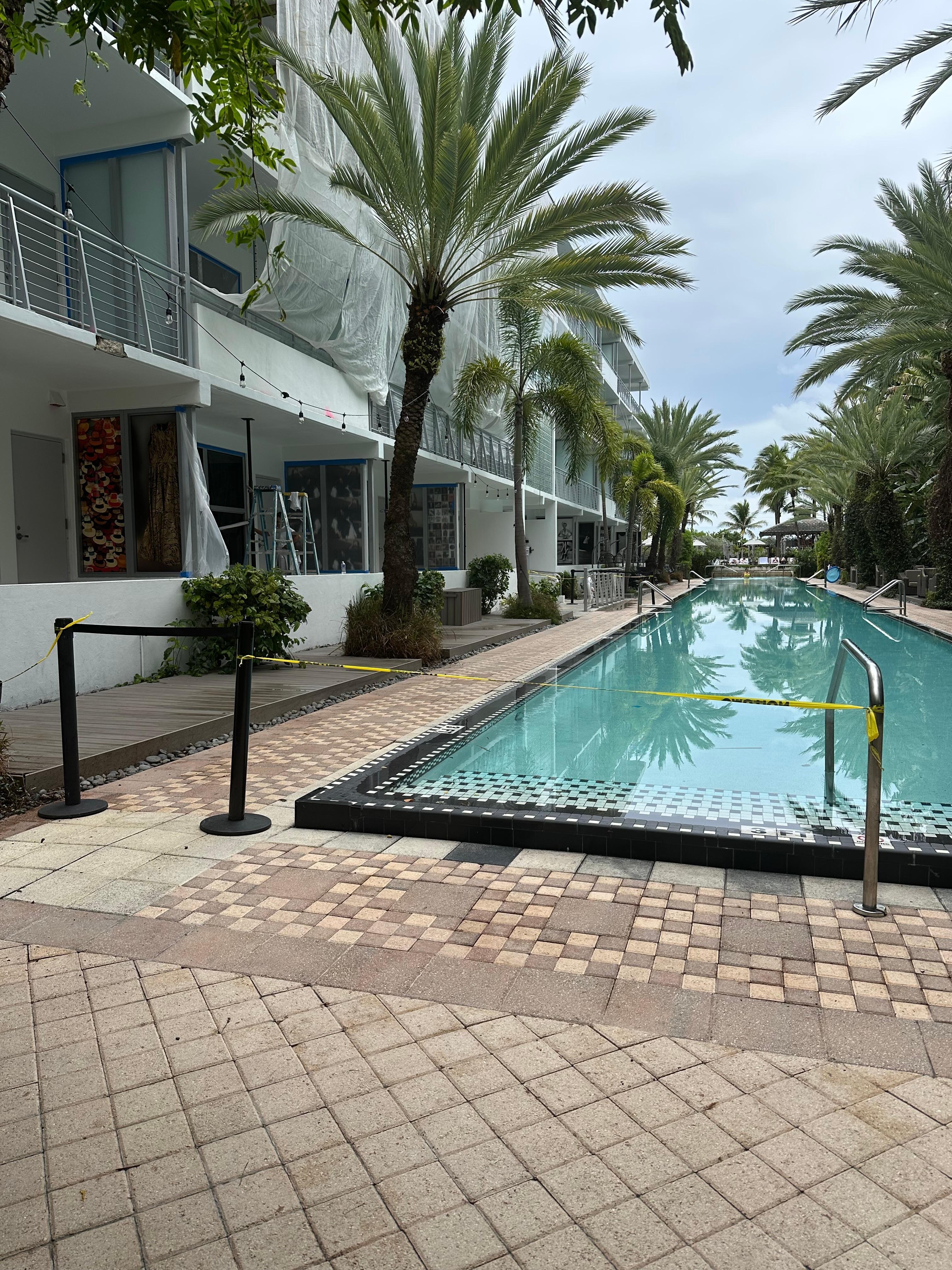 Accueil de la piscine avec le balisage 