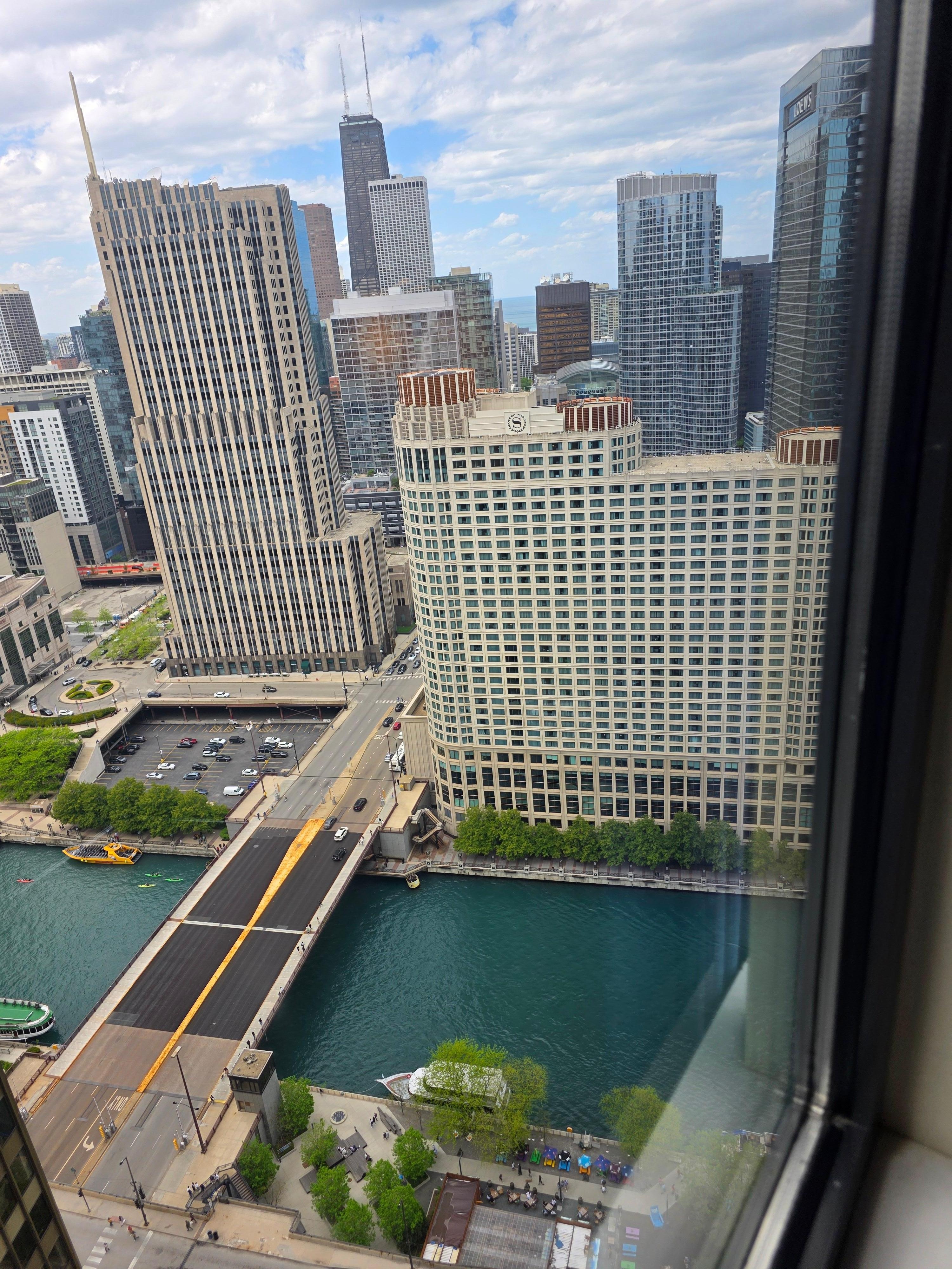 Chicago River and surrounding  bldgs.