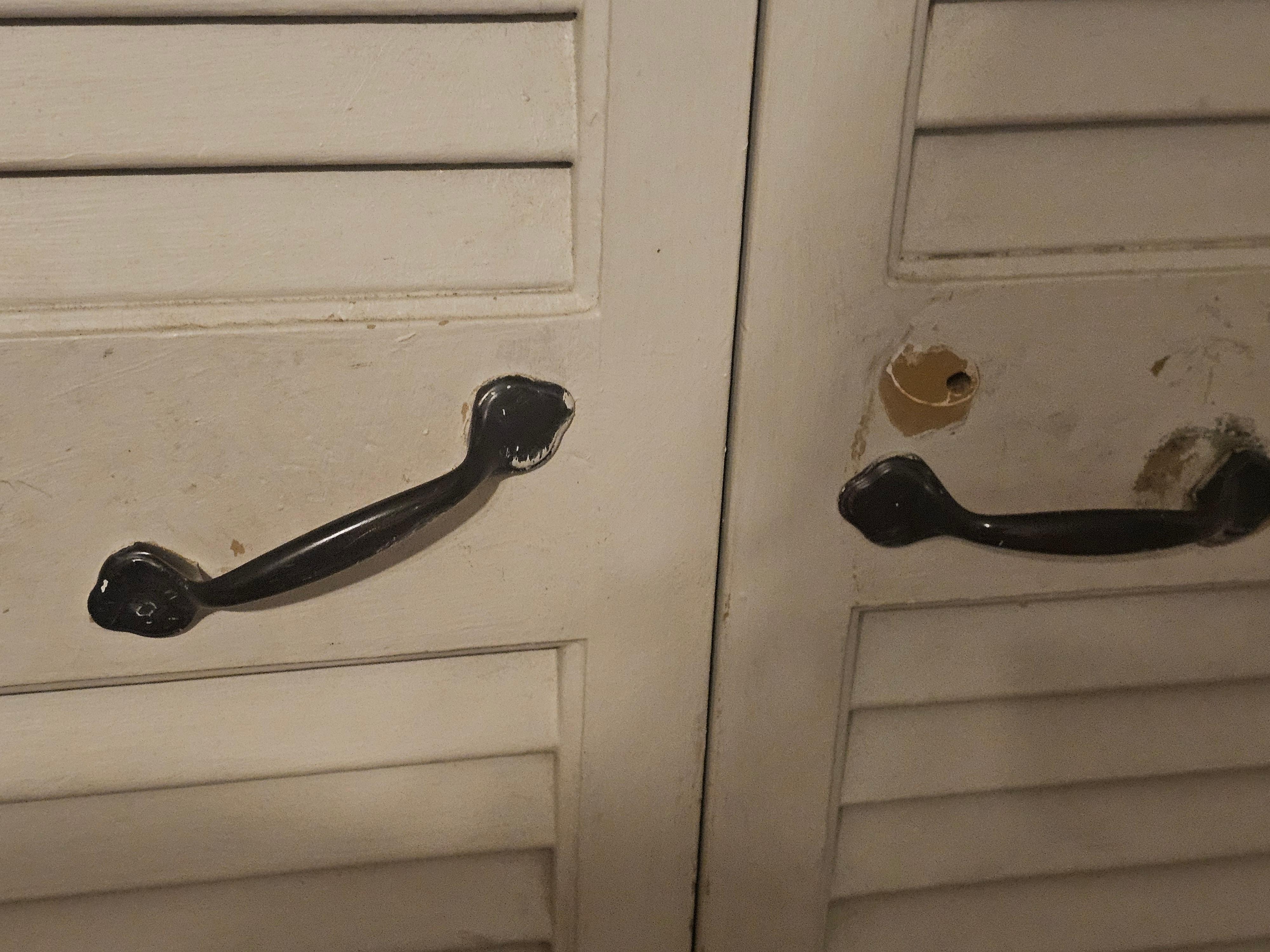 The closet in one of the bedrooms. It was less the broken handle and more if the dirty surface.