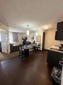 1 Bed Room