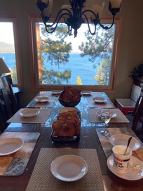 Family dinner with a view!