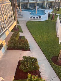 Si piscina muy hermosa