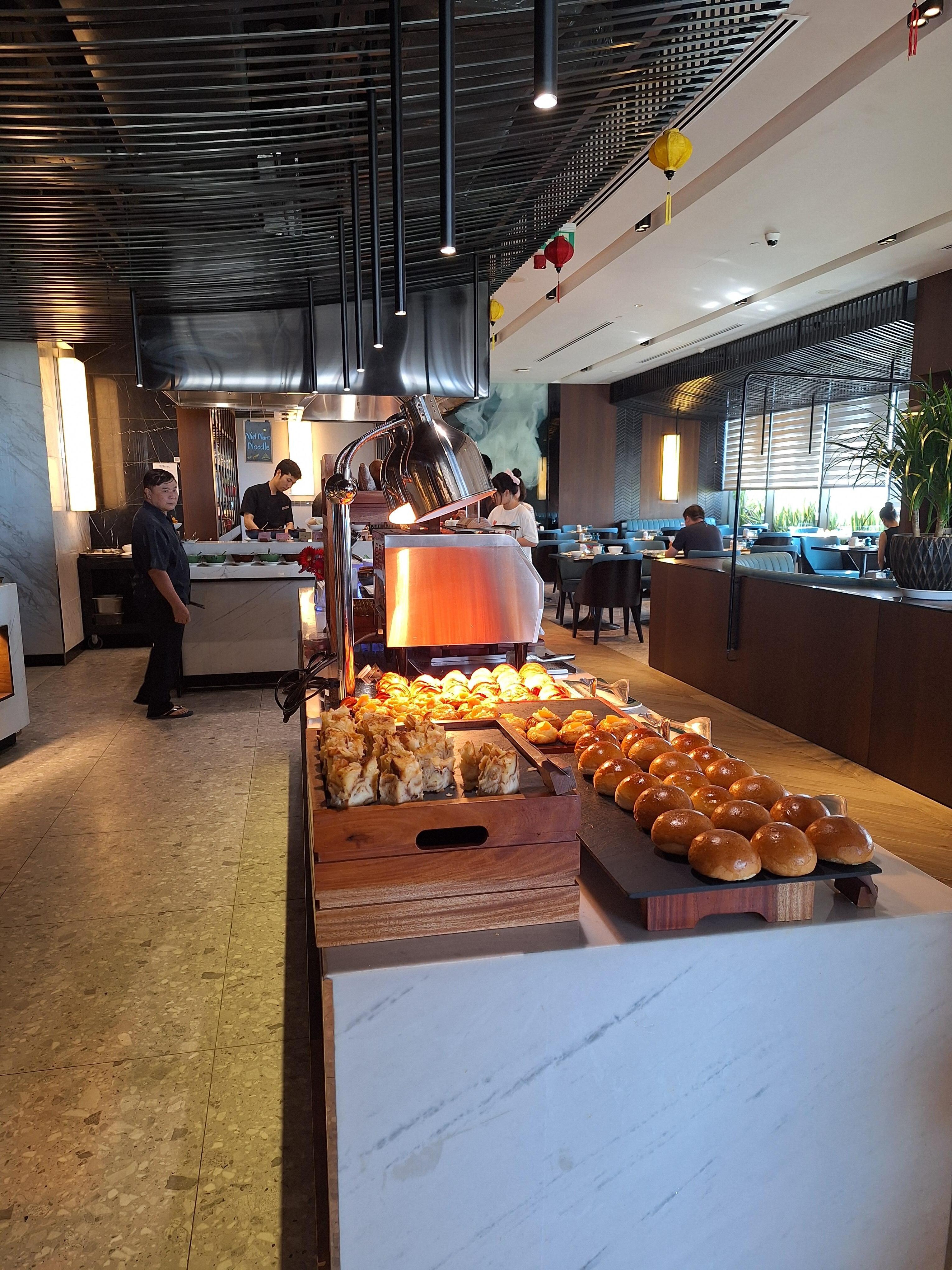 Breakfast area.