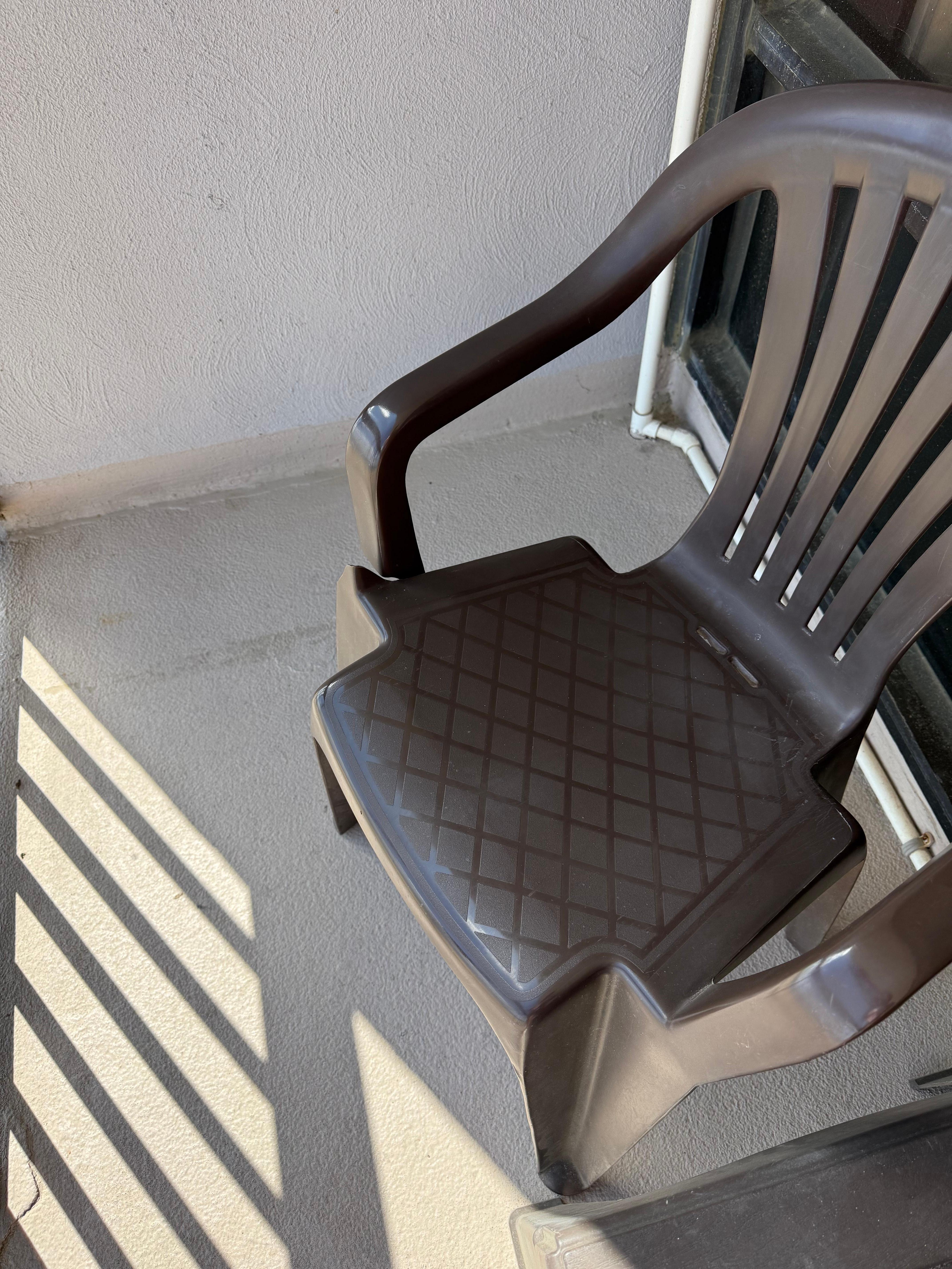 Balcony chair broken