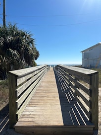 Quick walk to the beach
