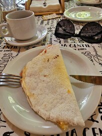 Tapioca deliciosa, o bolo fresquinho também.