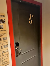 客室は、リストバンド型のキーでした。