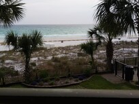 Beachview from the balcony.