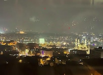 Penceremden Anıtkabire bakmak.......