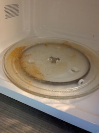 Spaghetti sauce exploded? Left unclean prior to our visit