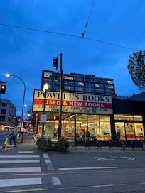 Close to Powell’s