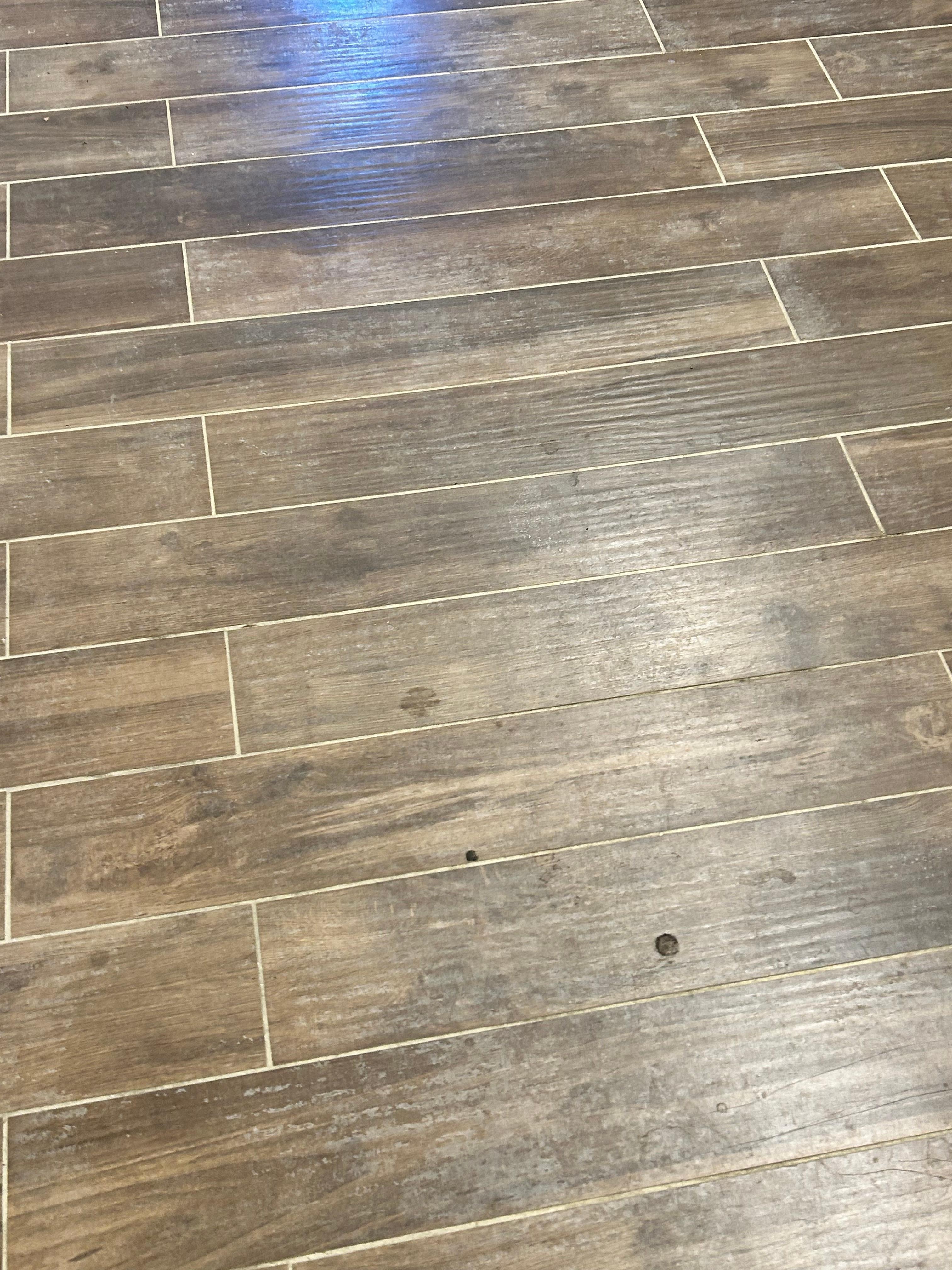 Dirty stinky elevator 