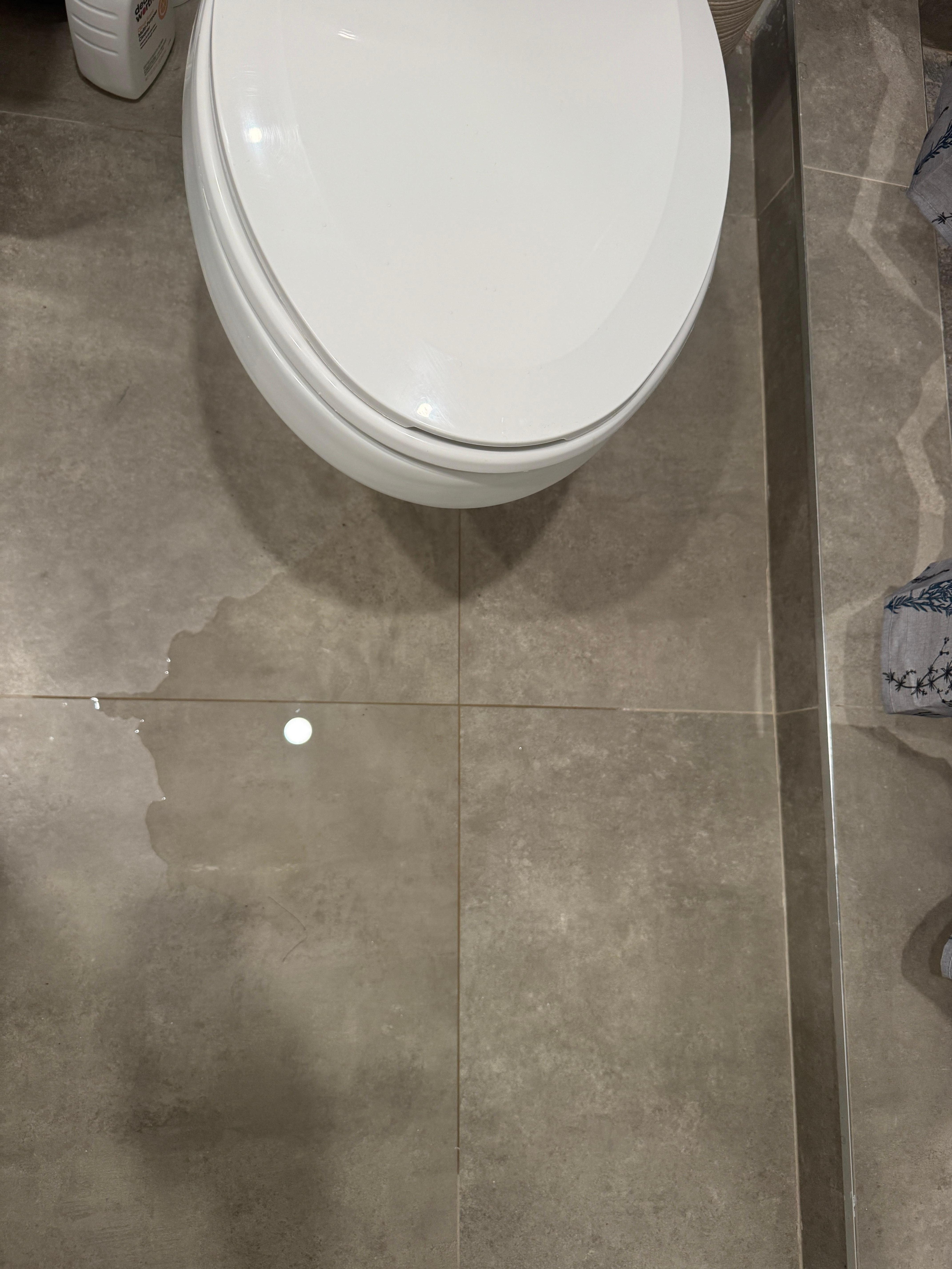 Leaking toilet water hook up