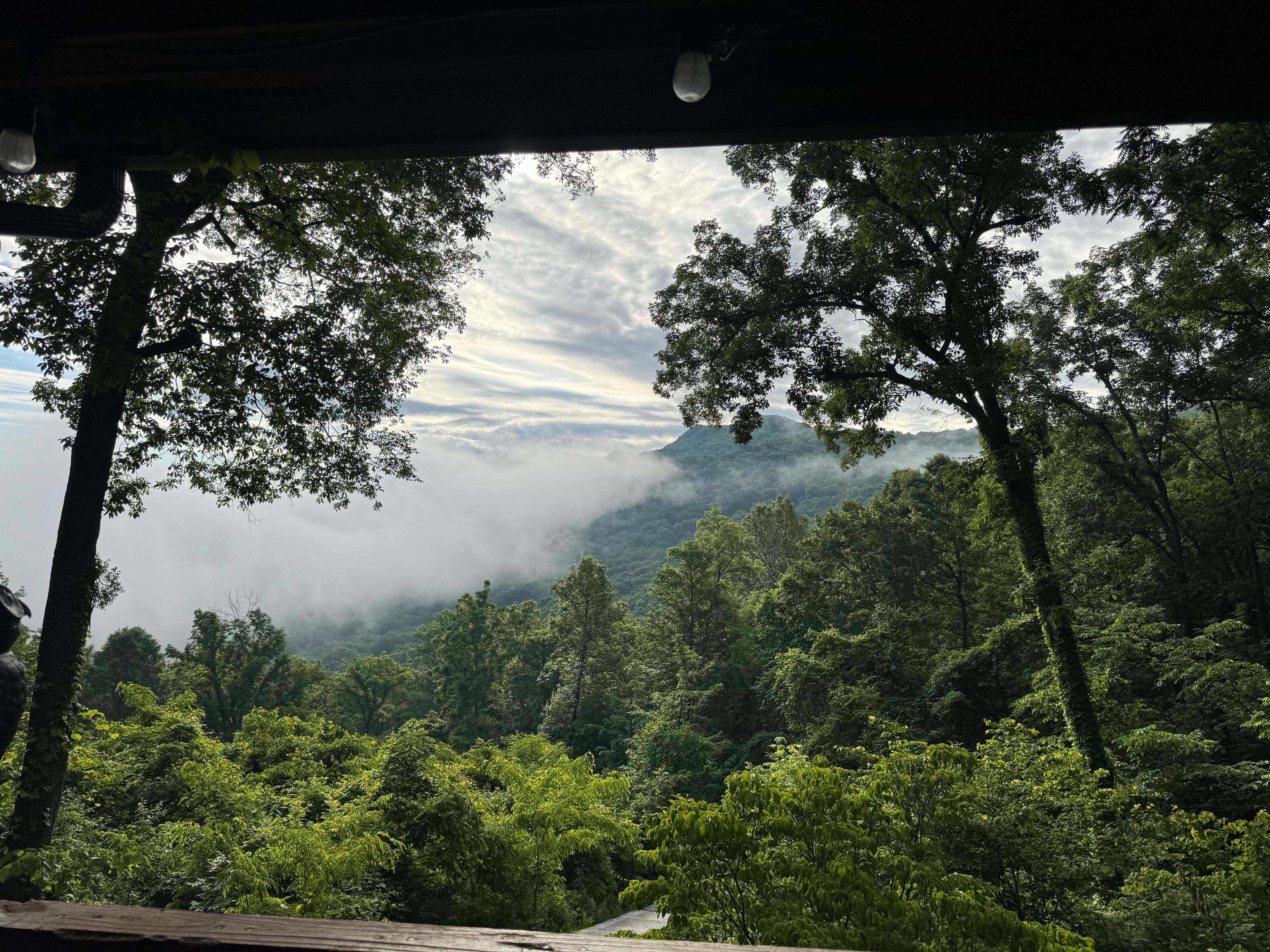 Smokey Mountains 