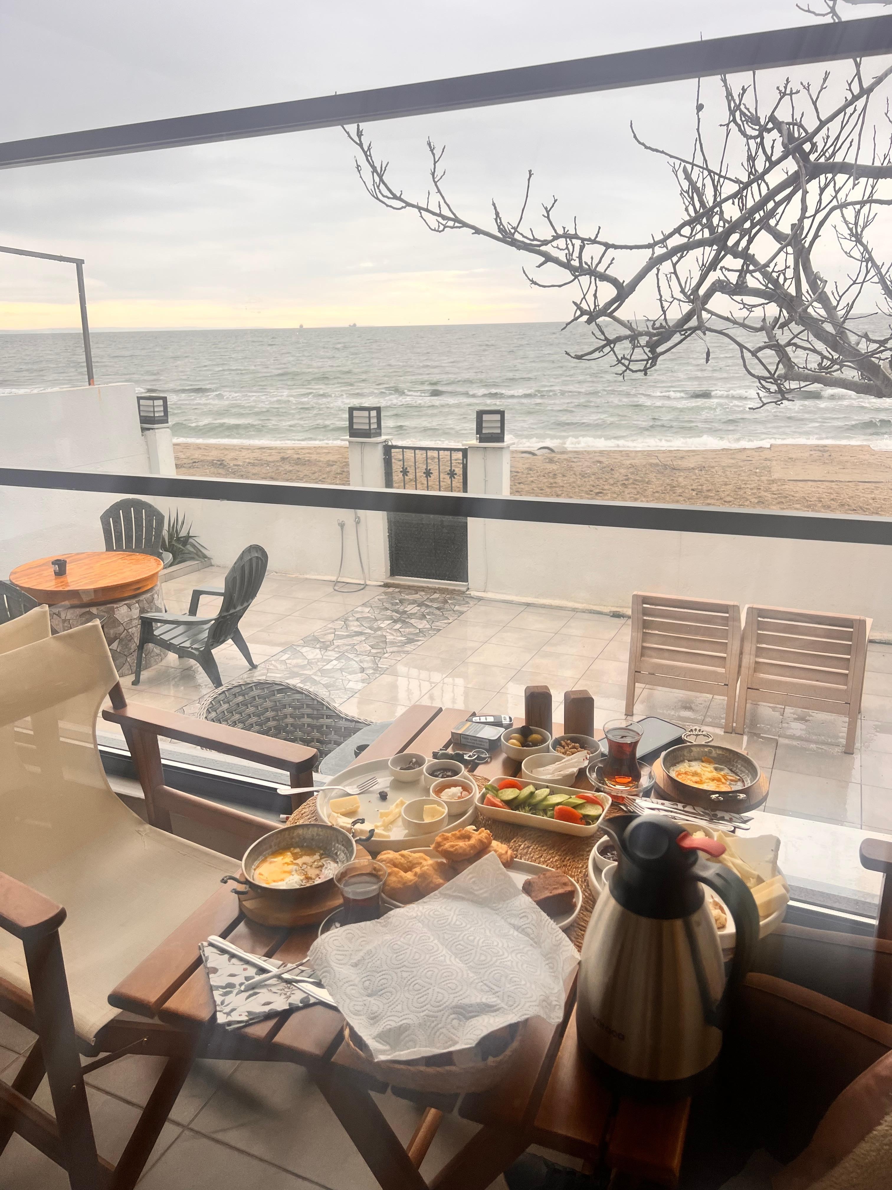 Güzel sağlıklı bir kahvaltı sonrası Türk kahvesi ikramı ☺️🙏🏻