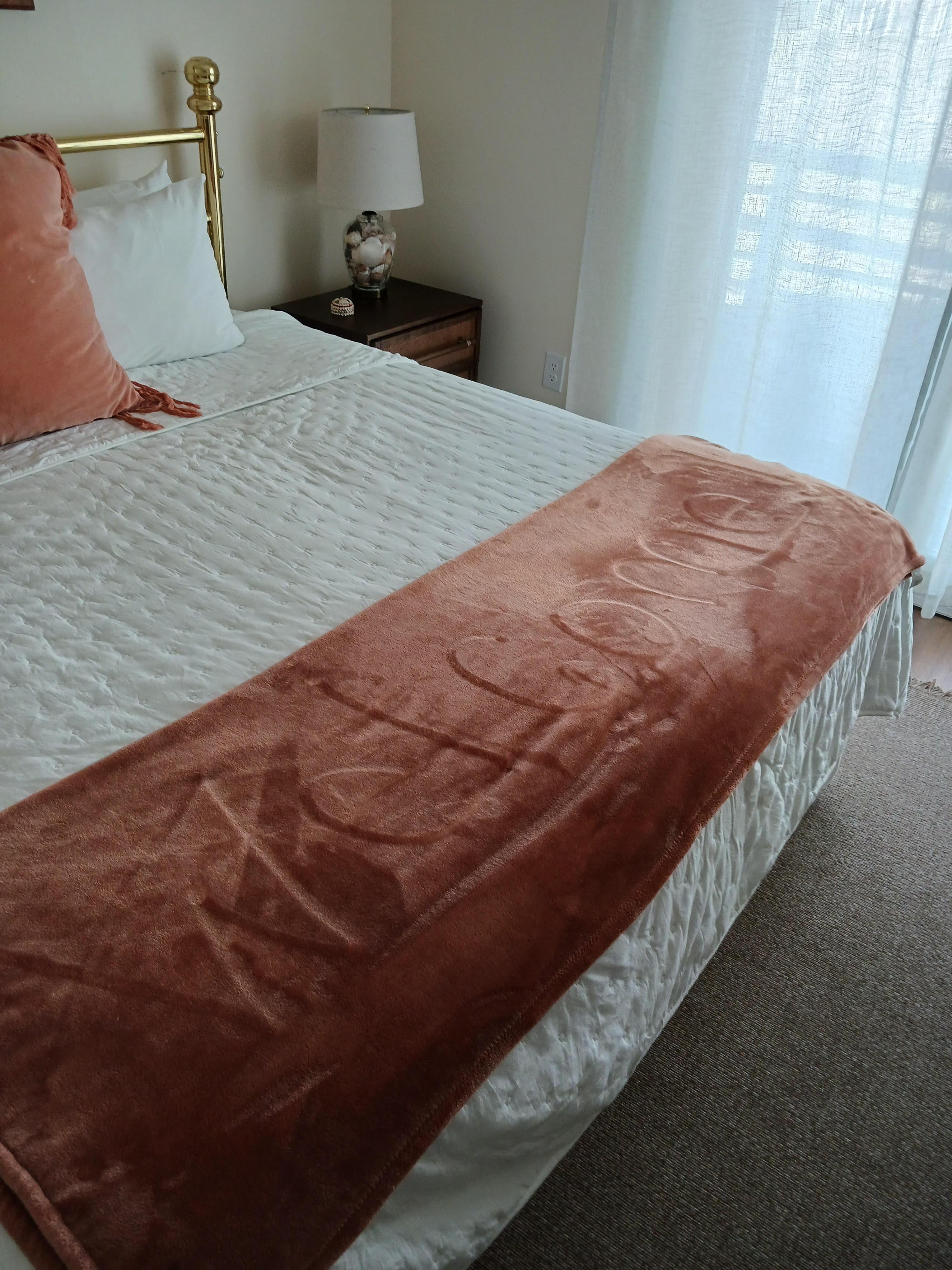 This was the sweetest touch, someone wrote welcome on the blanket❤️