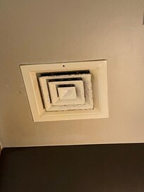 VMC dans les parties communes sale