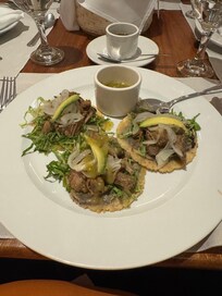 Panuchos de Lechon